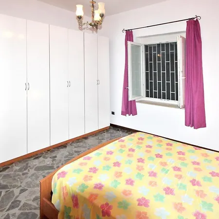 Charming House Near The Sea In Torre Pali. Casa vacanze *