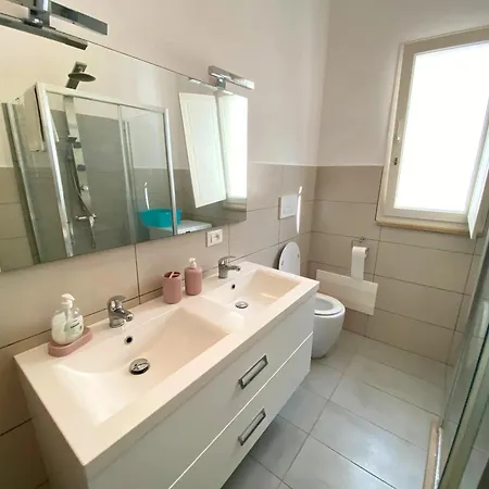 Charming House Near The Sea In Torre Pali. * Torre Pali
